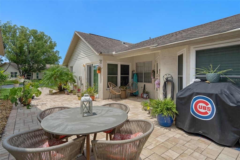 Под контрактом: $238,900 (2 спален, 2 ванн, 1364 Квадратных фут)