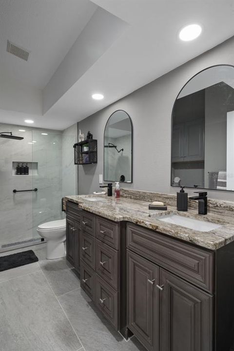 Под контрактом: $238,900 (2 спален, 2 ванн, 1364 Квадратных фут)