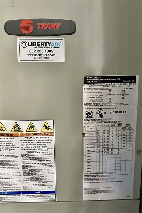 Под контрактом: $199,000 (2 спален, 2 ванн, 1070 Квадратных фут)