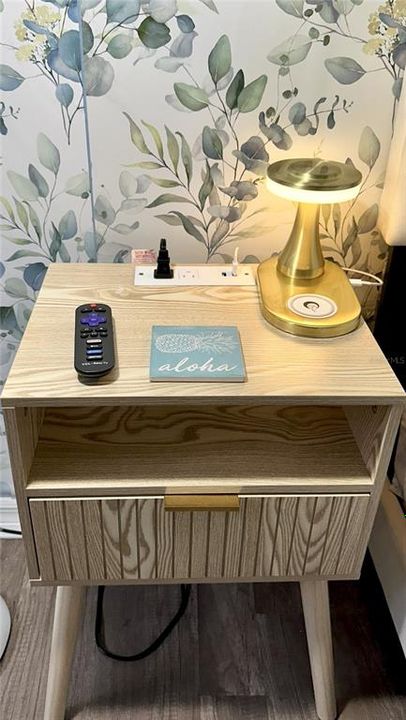 Под контрактом: $199,000 (2 спален, 2 ванн, 1070 Квадратных фут)