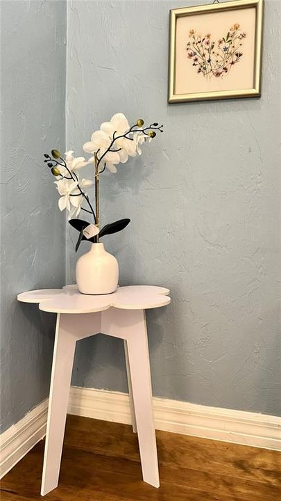 Под контрактом: $199,000 (2 спален, 2 ванн, 1070 Квадратных фут)