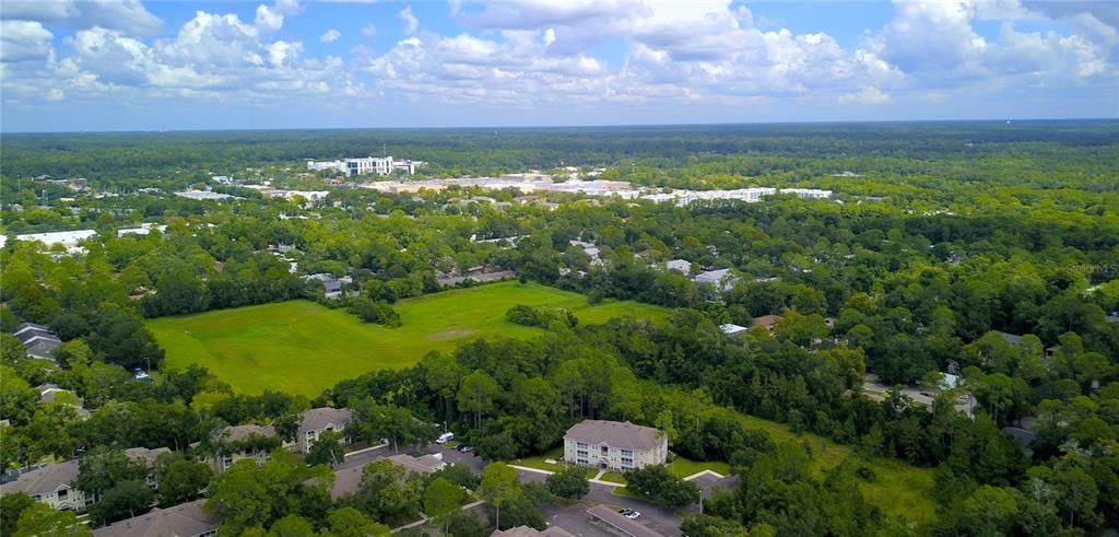 Под контрактом: $199,000 (2 спален, 2 ванн, 1070 Квадратных фут)