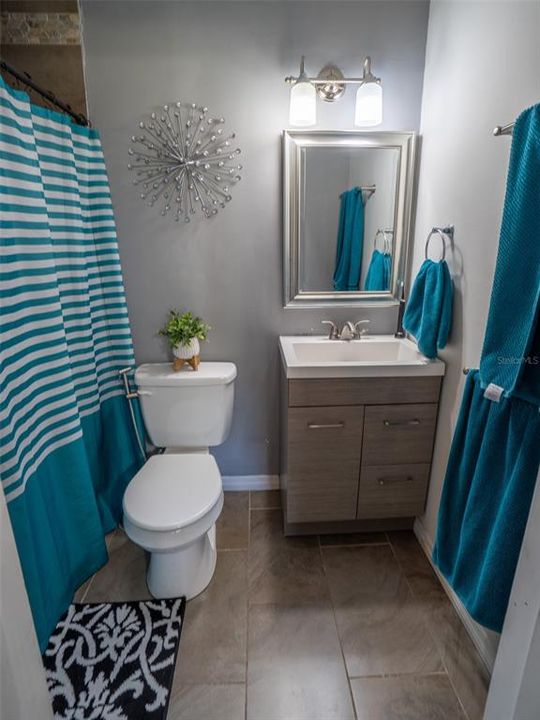 Под контрактом: $350,000 (3 спален, 2 ванн, 1092 Квадратных фут)