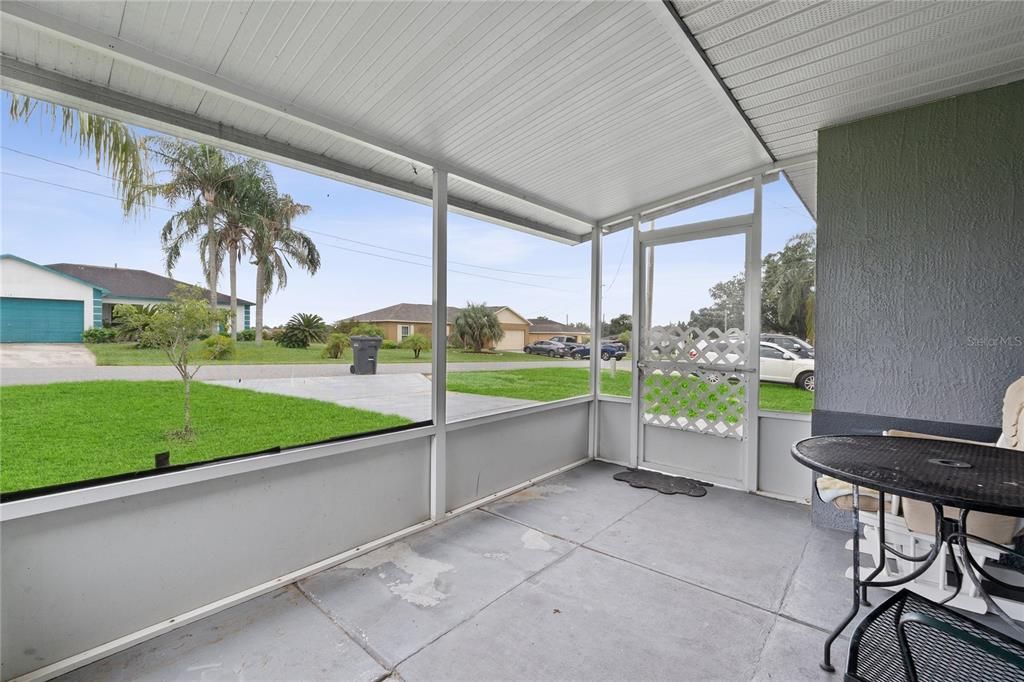 Activo con contrato: $229,000 (3 camas, 1 baños, 1063 Pies cuadrados)