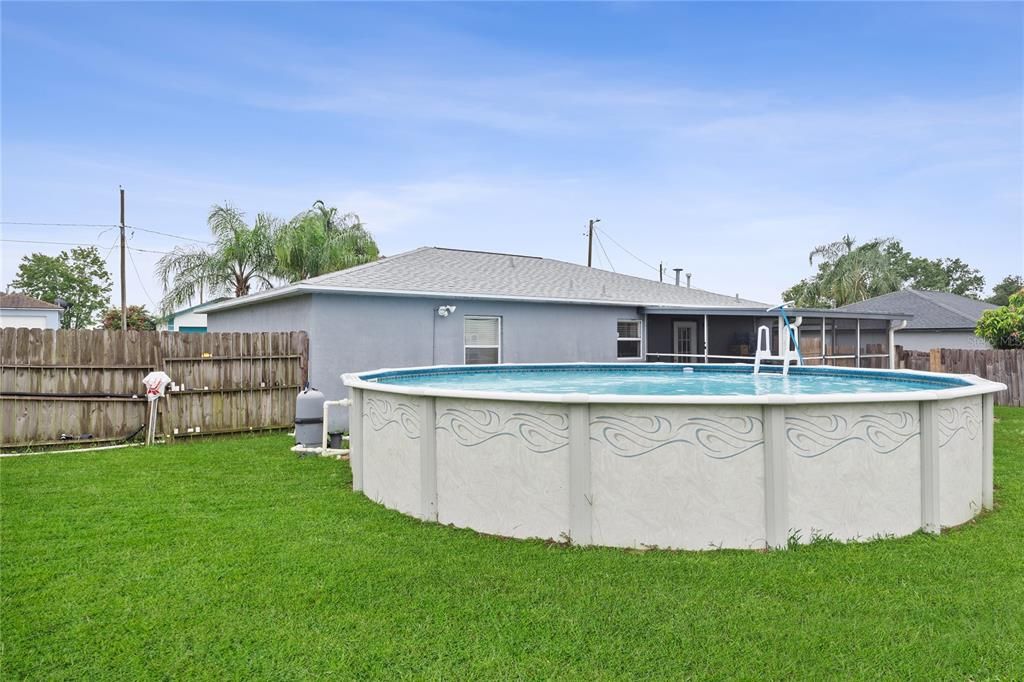 Activo con contrato: $229,000 (3 camas, 1 baños, 1063 Pies cuadrados)