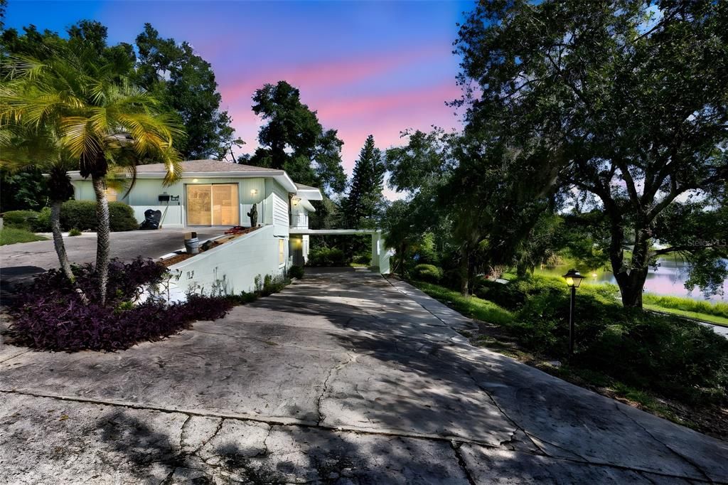 В аренду: $1,795 (2 спален, 1 ванн, 800 Квадратных фут)