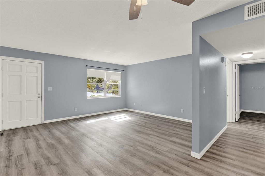 В аренду: $1,795 (2 спален, 1 ванн, 800 Квадратных фут)