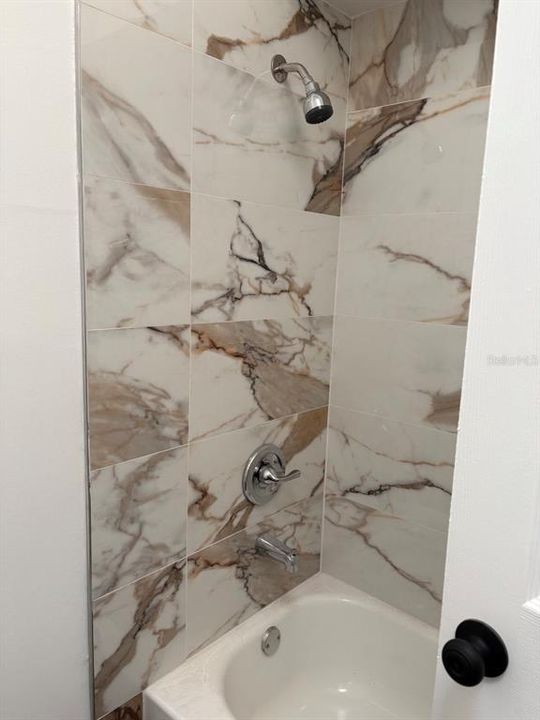 En Venta: $294,900 (3 camas, 2 baños, 1776 Pies cuadrados)