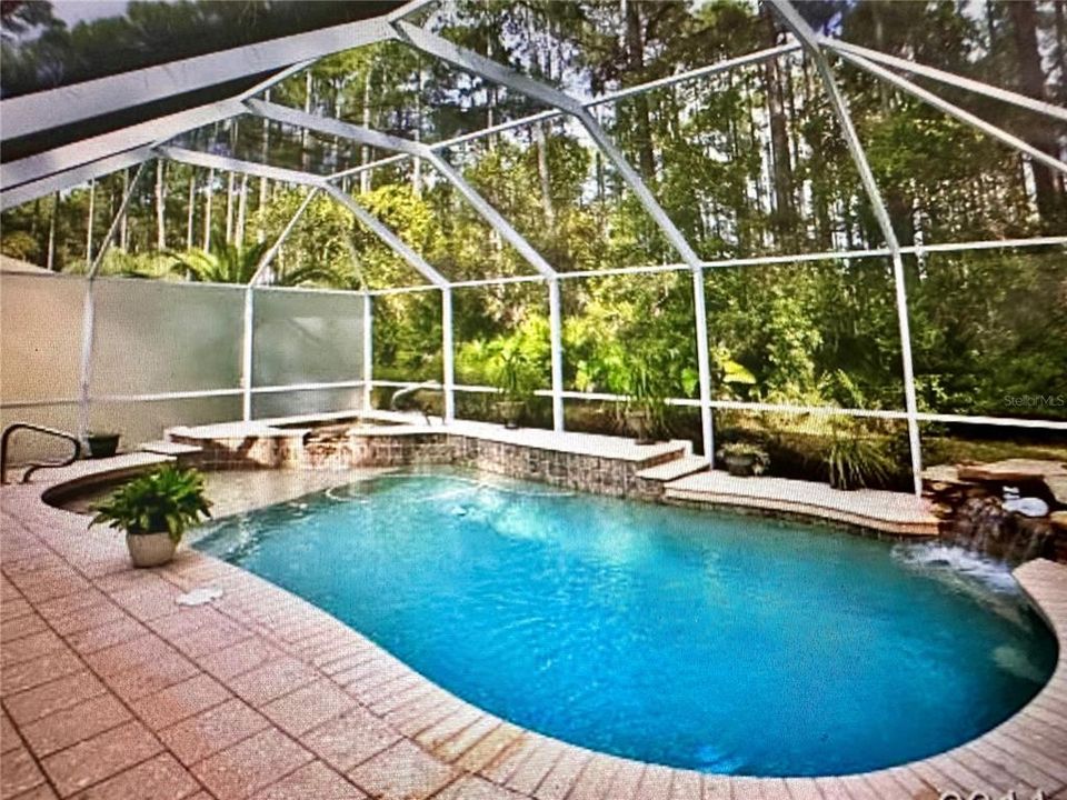 For Rent: $3,000 (3 beds, 2 baths, 1575 Square Feet)