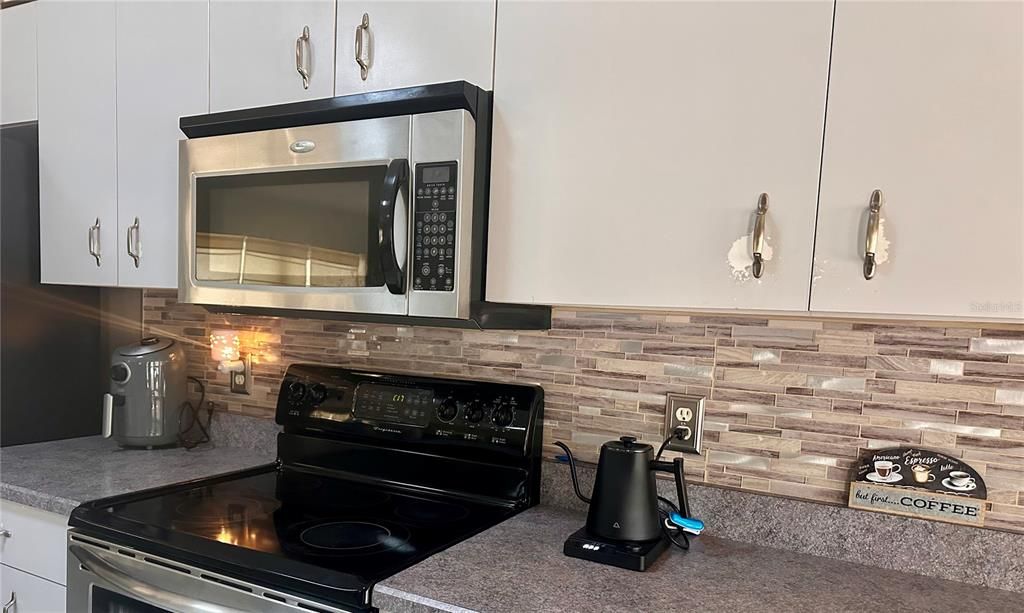 For Rent: $3,000 (3 beds, 2 baths, 1575 Square Feet)