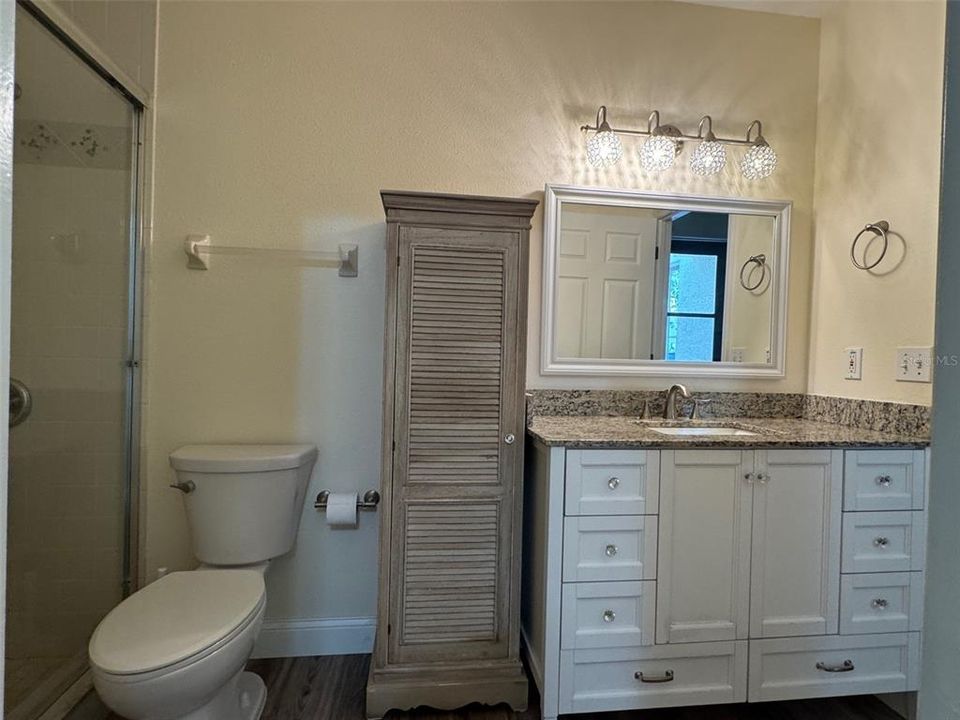 En Venta: $340,000 (3 camas, 2 baños, 1377 Pies cuadrados)