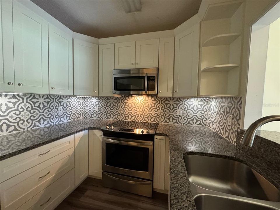 En Venta: $340,000 (3 camas, 2 baños, 1377 Pies cuadrados)