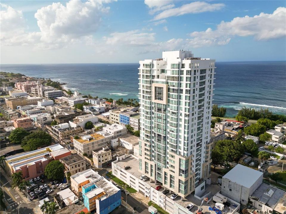 En Venta: $875,000 (2 camas, 2 baños, 1126 Pies cuadrados)