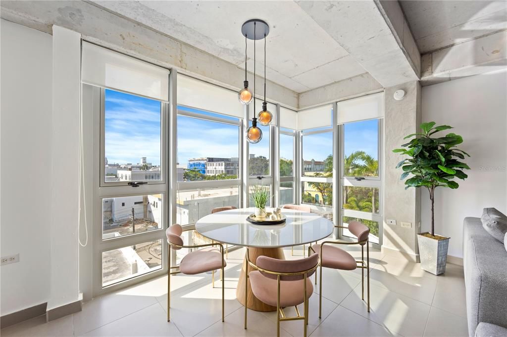 En Venta: $875,000 (2 camas, 2 baños, 1126 Pies cuadrados)