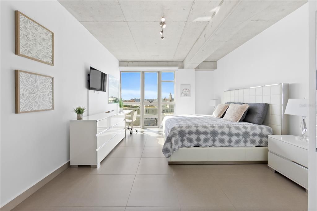 En Venta: $875,000 (2 camas, 2 baños, 1126 Pies cuadrados)