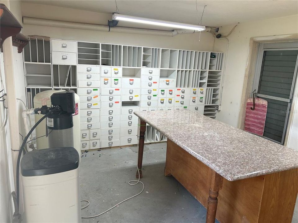 合同活跃: $369,000 (3 贝兹, 4 浴室, 2457 平方英尺)