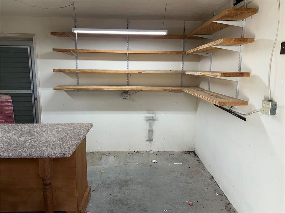 合同活跃: $369,000 (3 贝兹, 4 浴室, 2457 平方英尺)