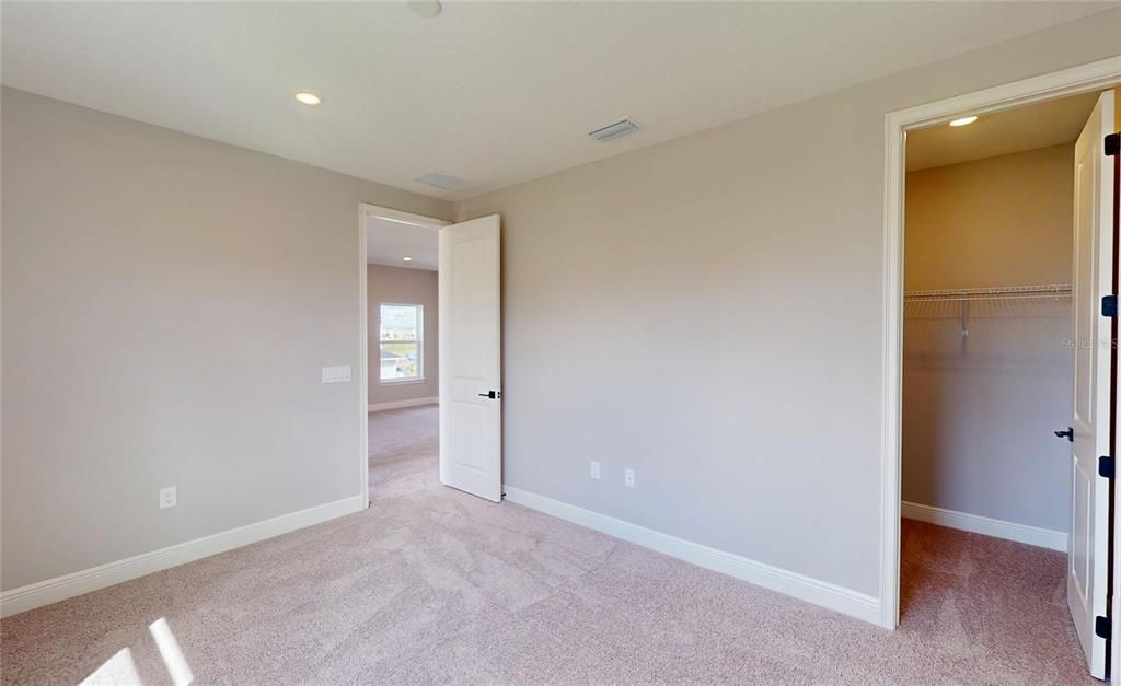 Active With Contract: $999,900 (5 beds, 4 baths, 3091 Square Feet)