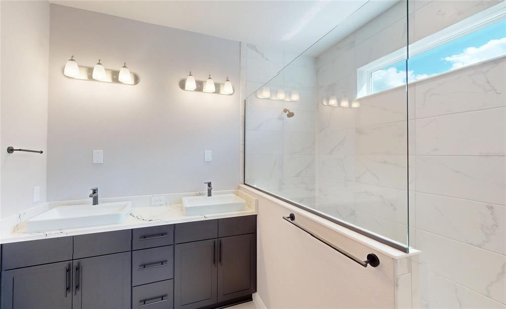 Active With Contract: $999,900 (5 beds, 4 baths, 3091 Square Feet)