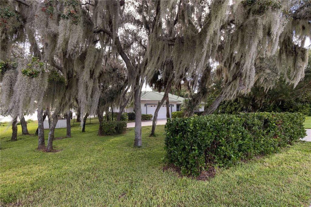 For Sale: $729,000 (3 beds, 3 baths, 2444 Square Feet)