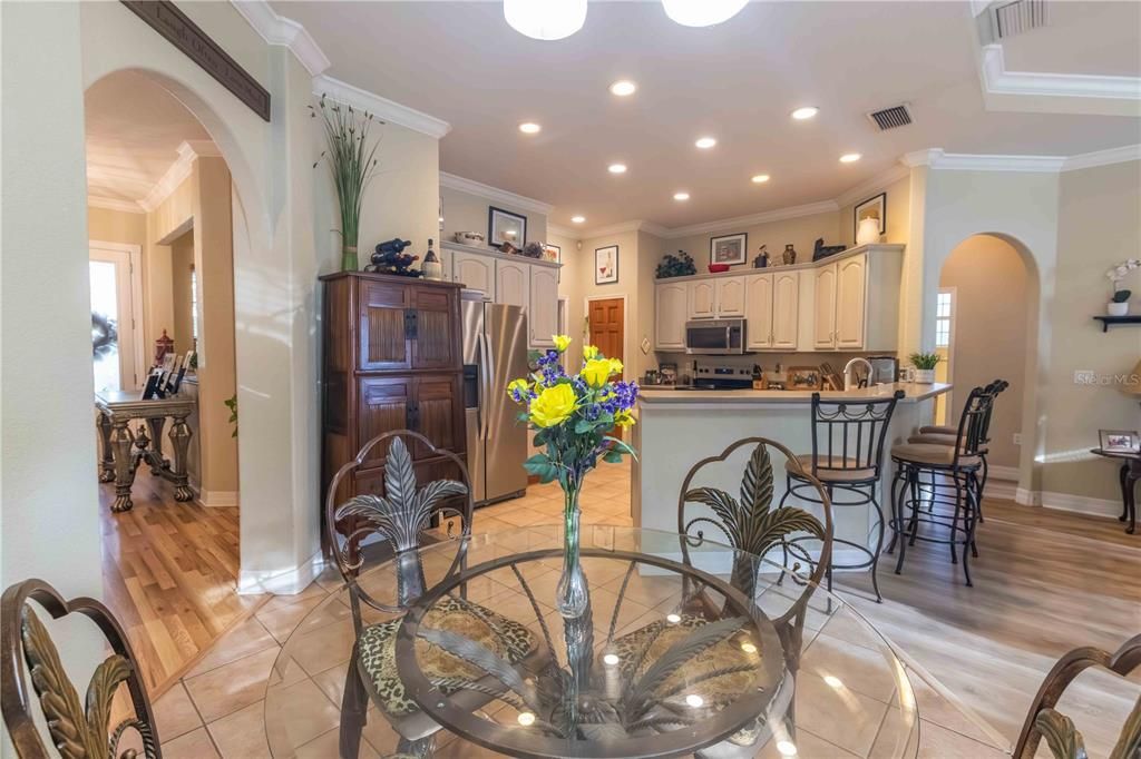 For Sale: $729,000 (3 beds, 3 baths, 2444 Square Feet)