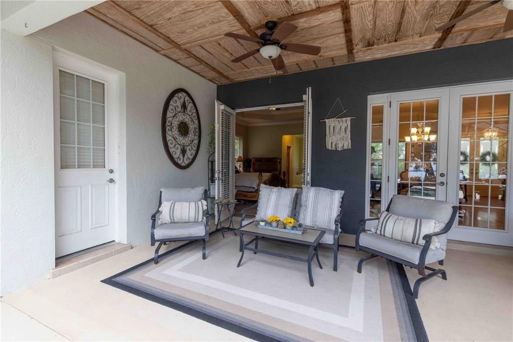 For Sale: $729,000 (3 beds, 3 baths, 2444 Square Feet)