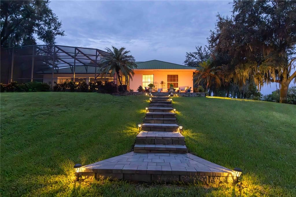 For Sale: $729,000 (3 beds, 3 baths, 2444 Square Feet)