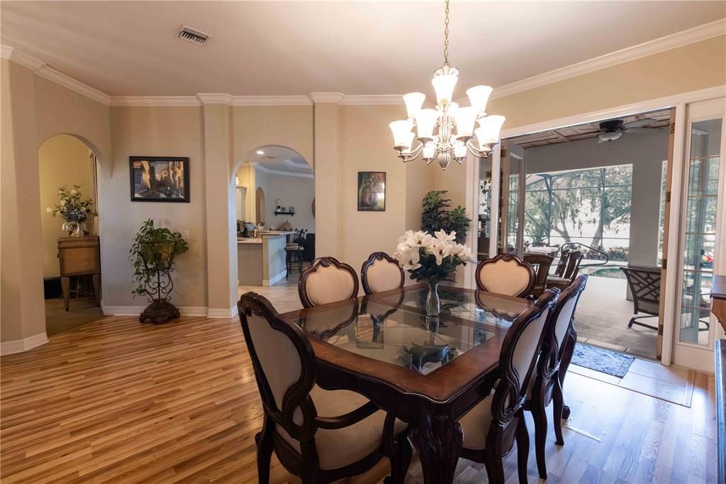 For Sale: $729,000 (3 beds, 3 baths, 2444 Square Feet)