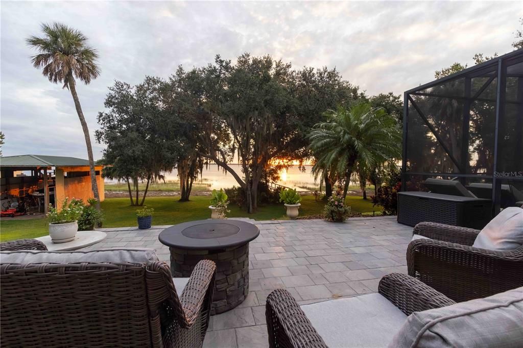 For Sale: $729,000 (3 beds, 3 baths, 2444 Square Feet)