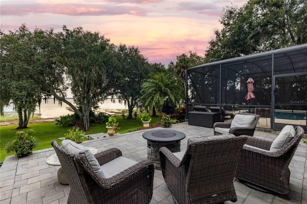 For Sale: $729,000 (3 beds, 3 baths, 2444 Square Feet)