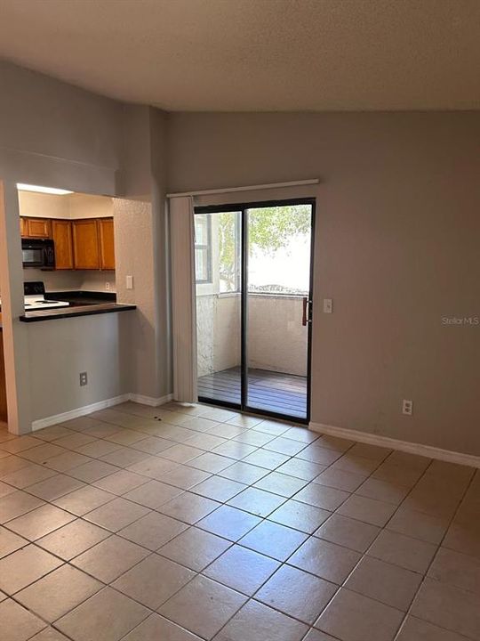 For Sale: $150,000 (1 beds, 1 baths, 749 Square Feet)