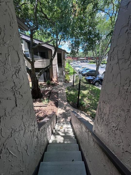 For Sale: $150,000 (1 beds, 1 baths, 749 Square Feet)