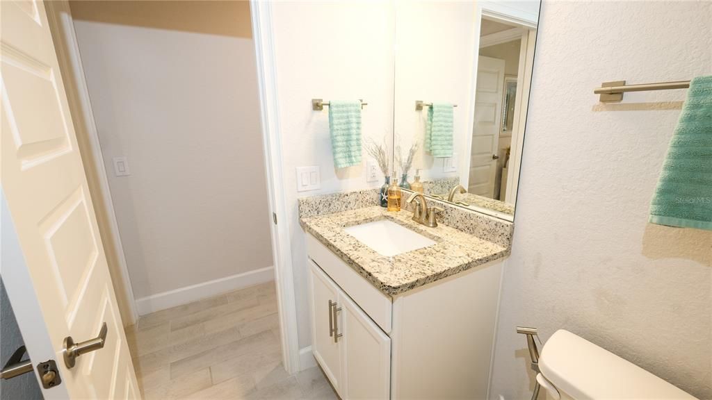 待售: $365,000 (4 贝兹, 3 浴室, 2265 平方英尺)