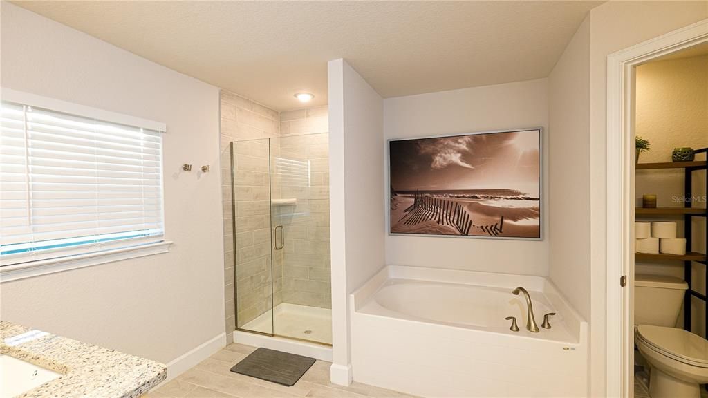 待售: $365,000 (4 贝兹, 3 浴室, 2265 平方英尺)