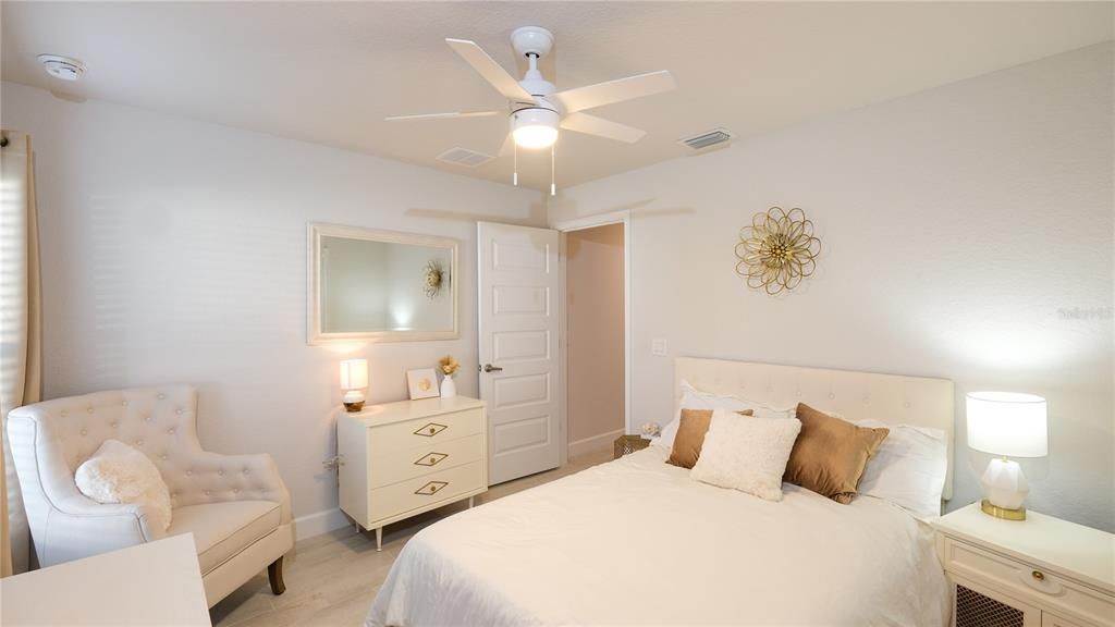 待售: $365,000 (4 贝兹, 3 浴室, 2265 平方英尺)