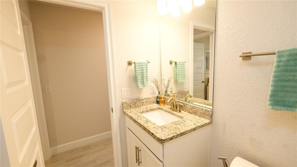 待售: $365,000 (4 贝兹, 3 浴室, 2265 平方英尺)