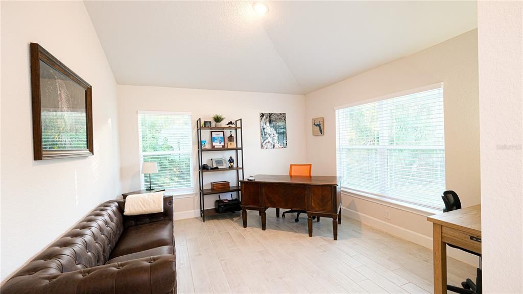 待售: $365,000 (4 贝兹, 3 浴室, 2265 平方英尺)