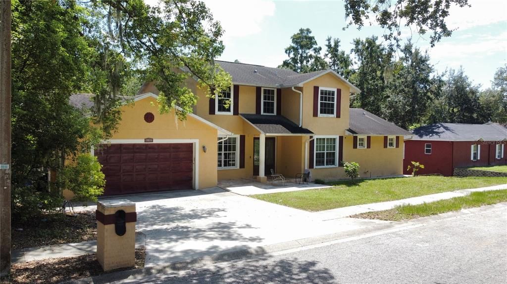 For Sale: $760,000 (5 beds, 4 baths, 4354 Square Feet)