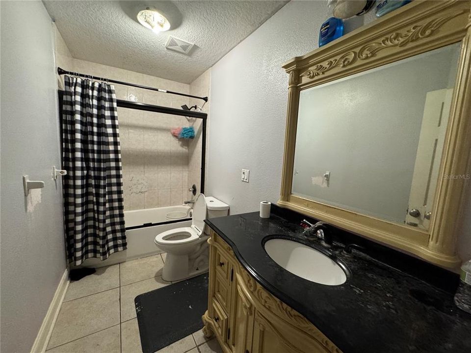 For Sale: $760,000 (5 beds, 4 baths, 4354 Square Feet)