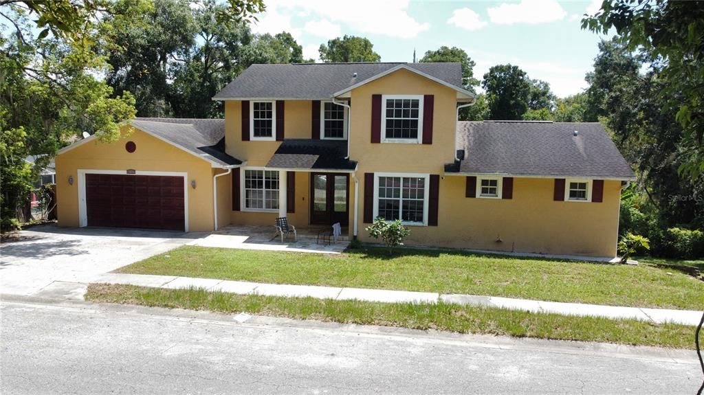 For Sale: $760,000 (5 beds, 4 baths, 4354 Square Feet)