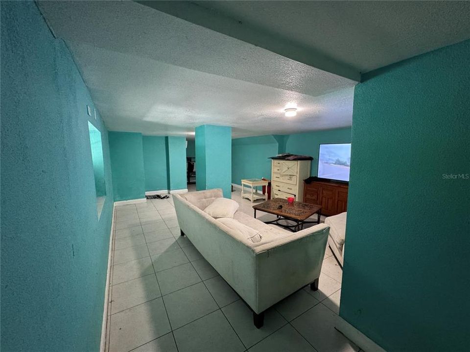 For Sale: $760,000 (5 beds, 4 baths, 4354 Square Feet)