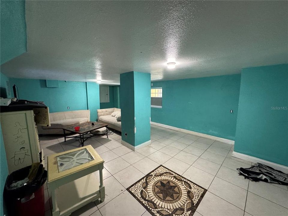 For Sale: $760,000 (5 beds, 4 baths, 4354 Square Feet)