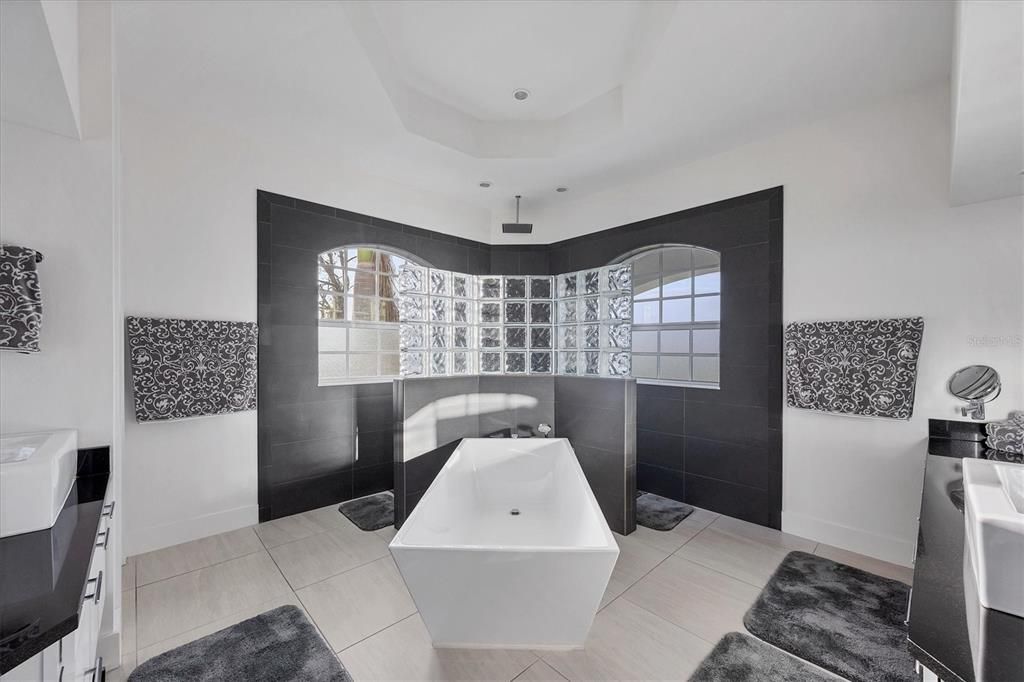 待售: $1,830,000 (4 贝兹, 3 浴室, 3090 平方英尺)