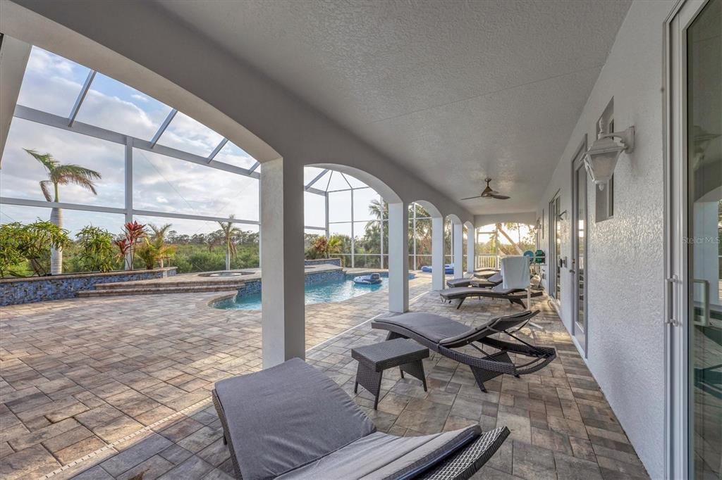 待售: $1,830,000 (4 贝兹, 3 浴室, 3090 平方英尺)