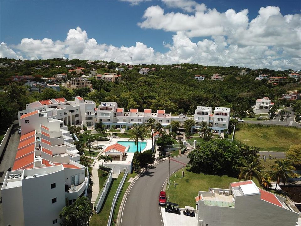 Active With Contract: $485,000 (3 beds, 2 baths, 2187 Square Feet)