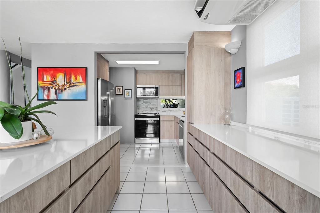 Active With Contract: $485,000 (3 beds, 2 baths, 2187 Square Feet)