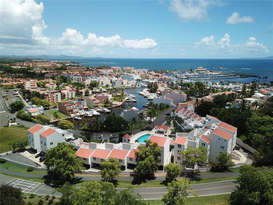 Active With Contract: $485,000 (3 beds, 2 baths, 2187 Square Feet)