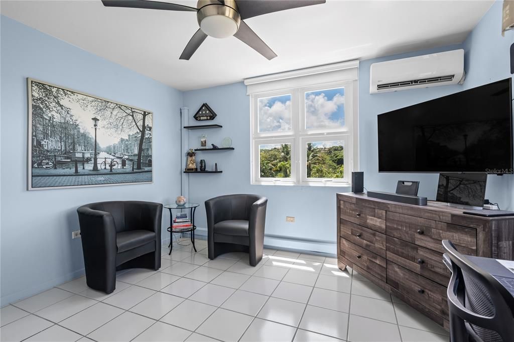 Active With Contract: $485,000 (3 beds, 2 baths, 2187 Square Feet)