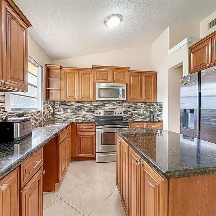 For Sale: $295,000 (3 beds, 2 baths, 1540 Square Feet)