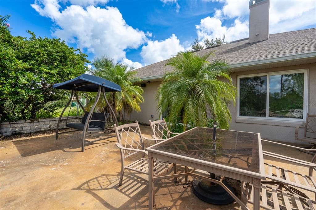 For Sale: $1,089,000 (6 beds, 3 baths, 3452 Square Feet)